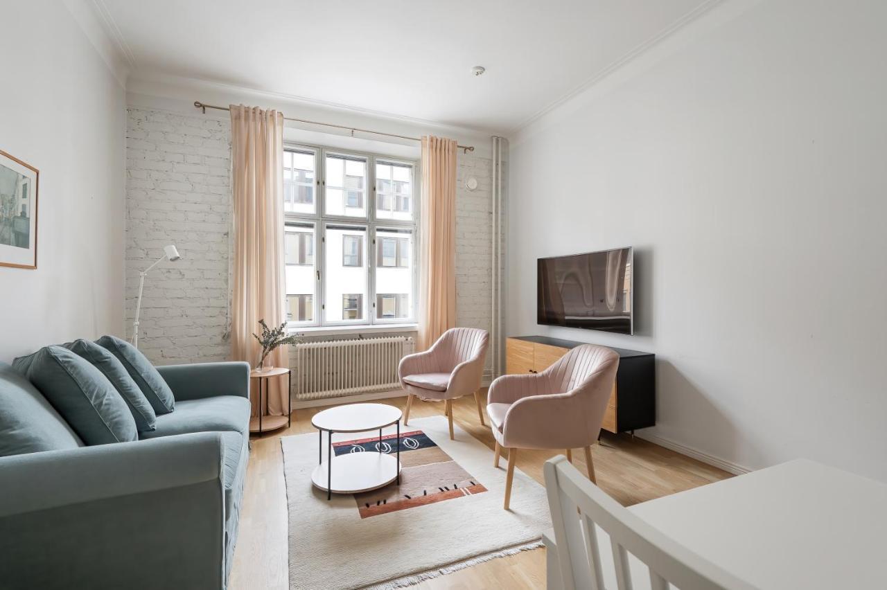 Wehost Fabulous 2Br In Prestigious Punavuori @Iso Roobertinkatu 26 Гельсінкі Екстер'єр фото